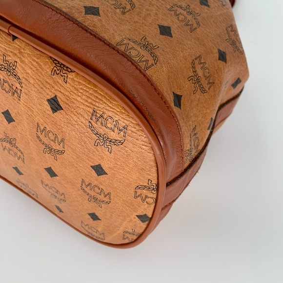 VGUC Authentic MCM Visetos Drawstring Bucket Shoulder Bag - Picture 9 of 15